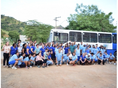 APAE recebe dois veículos da Prefeitura de Cachoeiro de Ita...
